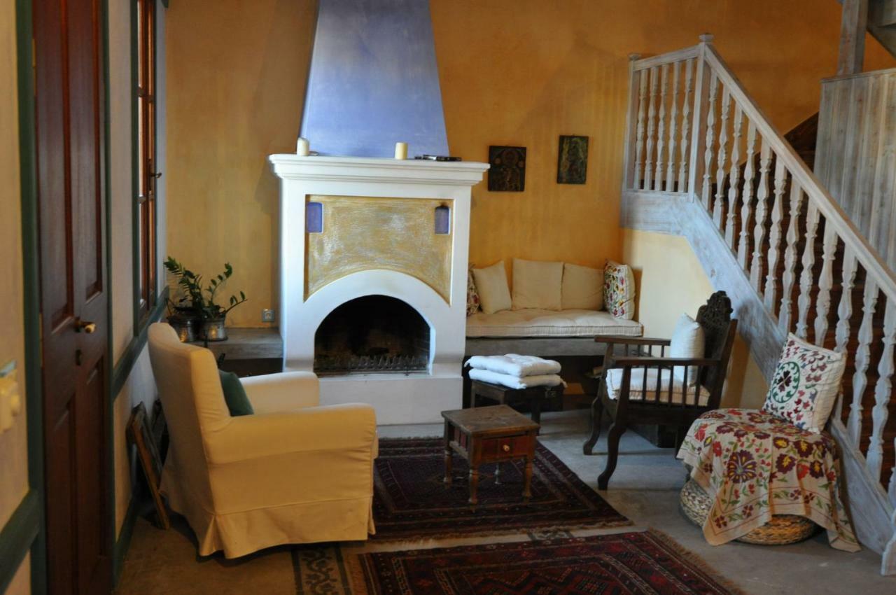 Villa Pera Meria Meyísti Екстериор снимка