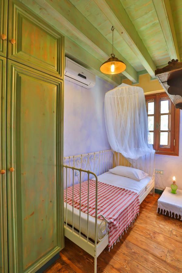 Villa Pera Meria Meyísti Екстериор снимка