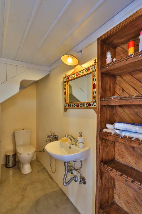 Villa Pera Meria Meyísti Екстериор снимка